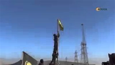 بالفيديو.. الأكراد يرفعون العلم و«داعش» يفر إلى تركيا