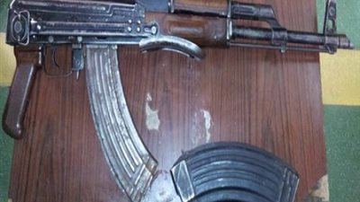 ضبط شخص بحوزته سلاحا ناريا بين متظاهري سوهاج