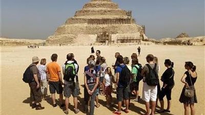 يوسف: السياح هم الجواسيس !