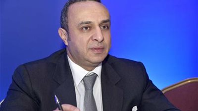 وسام فتوح: 2.1 تريليون دولار حجم الودائع بالبنوك العربية