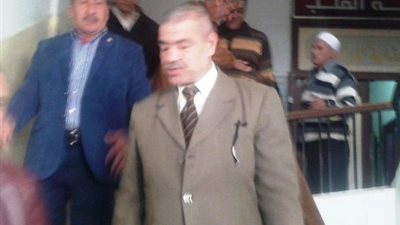 رئيس مدينة الزقازيق يتفقد المستشفى العام