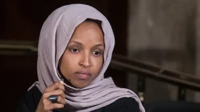 اعتقال أمريكي مناصر لترامب هدد بقتل عضوة مسلمة بالكونجرس