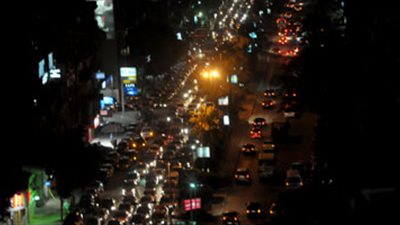 شلل مرورى نتيجة تعطل أتوبيس نقل أعلى كوبرى الهايكستب