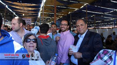 بالصور.. مرشحو الصيد يكثفون تواجدهم أمام اللجنة الانتخابية