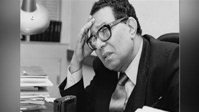 أحمد بهاء الدين يكتب: أين نحن من اليمين واليسار