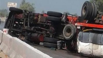 إصابة 11 عاملا في حادث انقلاب سيارة بالقليوبية