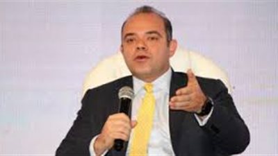 رئيس البورصة وعلي جمعة يفتتحان جلسة التداول احتفالًا بيوم اليتيم