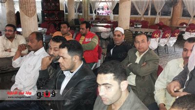 بالصور.. موظفو 