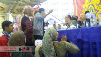 بالصور.. خناقة بين أعضاء الصيد ورئيس لجنة الانتخابات بسبب 