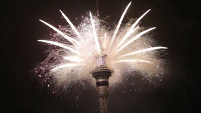 نيوزيلندا تستقبل العام الجديد بـ 5 آلاف كيلو جرام ألعاب نارية