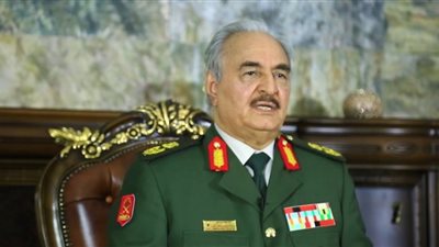 فرنسا تنفي علمها المسبق بتقدم حفتر نحو طرابلس