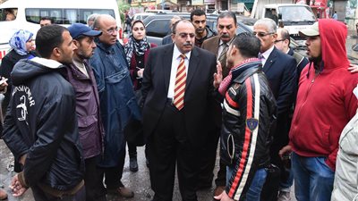بالفيديو.. محافظ الإسكندرية يتفقد حلقة السمك في «الأنفوشي»