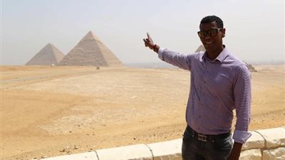 مدافع البرازيل: إمكانيات محمد صلاح تؤهله للانضمام لناد أكبر من ليفربول