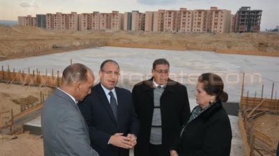 بالفيديو.. محافظ البحيرة يتفقد أعمال إنشاء خزان المياه بوادى النطرون