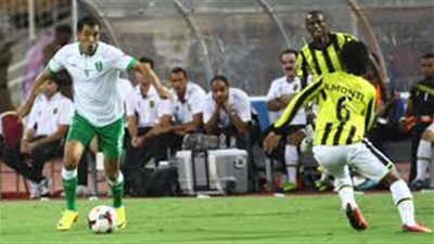 الأهلي يتقدم على الاتحاد بهدف في ديربي جدة بالشوط الأول