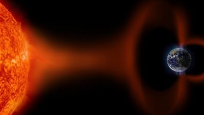 فلكي: رصد بقعة شمسية كبيرة يمكن إسقاط كوكب الأرض بداخلها