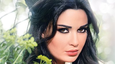 سيرين عبد النور تهنئ جمهورها بالعام الجديد