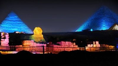 «ميرور»: احتفالية «الأهرامات» في العام الجديد تعطي السياحة دفعة قوية