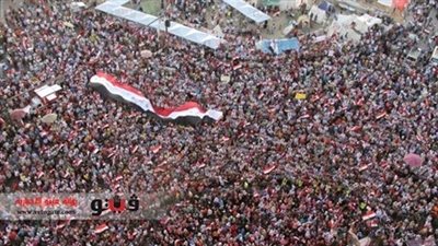 توقعات بانتعاش الاقتصاد بعد سقوط الإخوان.. العربي: رسم خارطة طريق واضحة للاستثمار.. عثمان: الحصول على قرض النقد أصبح قريبا.. عبده: دولة الإخوان أغرقت البلاد بالديون