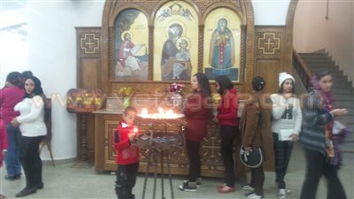 بالفيديو والصور.. تشديدات أمنية بمحيط كنائس أسوان لتأمين الاحتفالات