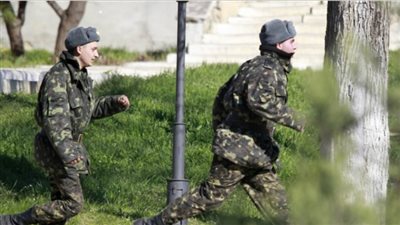 بالصور.. القوات الروسية تسيطر على آخر معاقل الجيش الأوكراني بالقرم