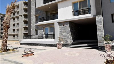 الإسكان: جار تنفيذ 2520 وحدة سكنية.. وانتهاء 8328 شقة (صور)