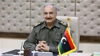 لماذا تقود الإخوان معركة حياة أو موت ضد الجيش الليبي؟.. «حفتر» مقبول من أطياف واسعة داخليا وخارجيًا.. تدعمه التيارات السلفية المعتدلة بالمنطقة.. وباحث: «المشير» أصح معادلة سياسية ل