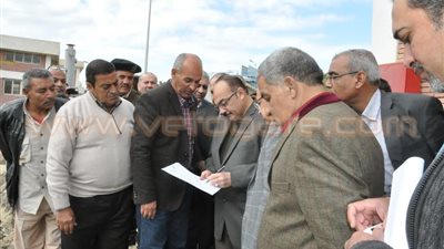 محافظ القليوبية يتفقد محطة مياه طوخ