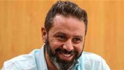 حازم إمام وحسام غالي وعلي ربيع ضيوف احتفالية حماقي بجامعة القاهرة