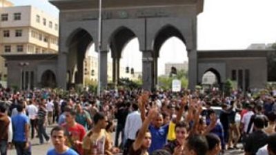 فصل 16 طالبا بالأزهر شاركوا في هدم السور الخارجي للجامعة.. اليوم