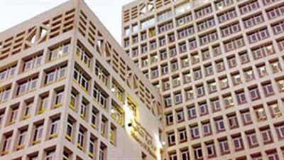 مصادر: صرف الحد الأدنى للأجور للعاملين بالجامعات خلال ساعات