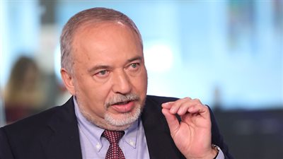 ليبرمان يعود والمتطرفون باقون.. أبرز الوجوه المتوقعة لحكومة الكيان الصهيوني (صور)