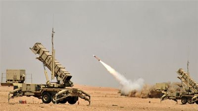 الدفاعات السعودية تُسقط صاروخا أُطلق على «أبها» من اليمن