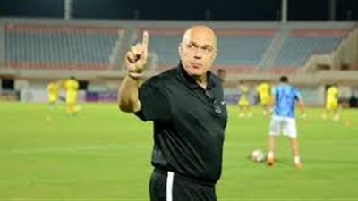 جروس يحذر لاعبي الزمالك من خطورة ثلاثي المصري