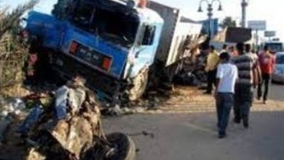 «المرور»: الشبورة الكثيفة وراء تصادم 6 سيارات بـ «الكريمات»