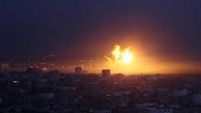 بالفيديو.. غارات لطيران الاحتلال على مطار رفح ومواقع «القسام» بغزة