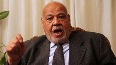 «الكسب غير المشروع» يأمر بفحص ثروات «الأخوان مكي»