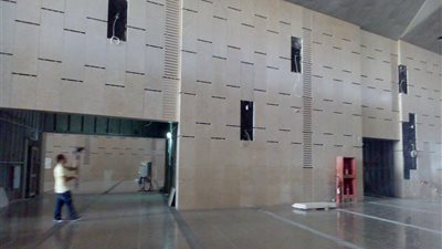 ملامح أكبر متحف للآثار في العالم تظهر للنور بعد 17 عاما.. انتهاء 92% من إنشاءات المتحف المصري الكبير.. يسع لعرض 100 ألف قطعة أثرية... 5 آلاف منها لكنوز توت عنخ آمون.. والقاعات جاهزة للاستقبال