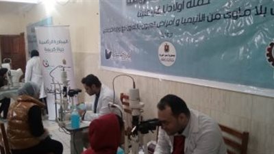 التضامن وصناع الخير ينظمون قوافل طبيه في دور الرعاية بالغربية
