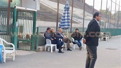 بالصور..مجلس إدارة الأهلي يدعم فريق الكرة قبل مواجهة الإنتاج