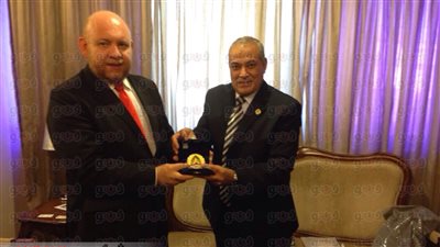 بالصور.. عبد العزيز السيد: نخطط لاستيراد دواجن من الباراجواي