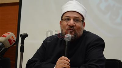 وزير الأوقاف يكشف سبب لقائه بالطيب: 