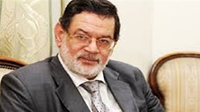 الخرباوي يكشف أسرار لوم مهدي عاكف لمرشد الإخوان بسبب مبارك