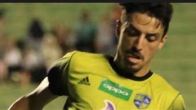 طاهر محمد يتابع فترة التأهيل من إصابة غضروف الركبة بألمانيا