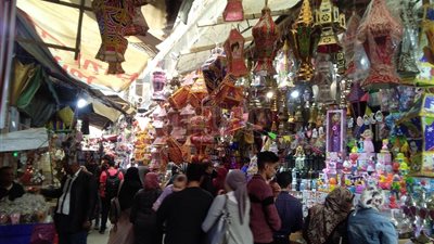 أسعار فوانيس رمضان في الإسكندرية «نار» (فيديو وصور)