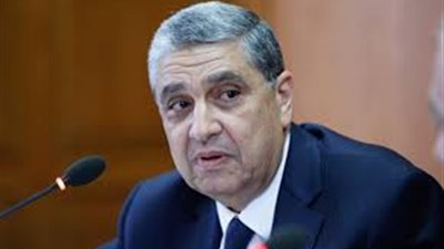 وزير الكهرباء: 