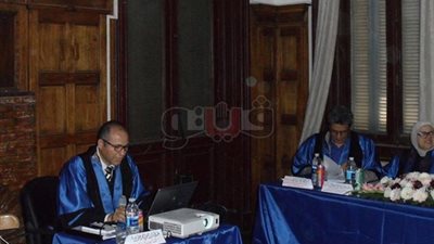 رسالة دكتوراه تطالب بتنفيذ كتب تعليمية تفاعلية لجميع مراحل الدراسة