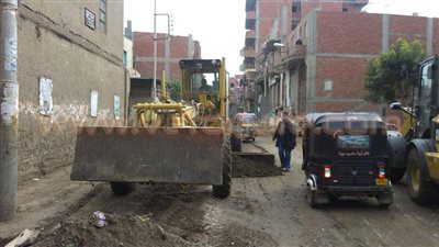 بالصور.. حملة مكبرة لتنظيف مدينة القنايات بالشرقية