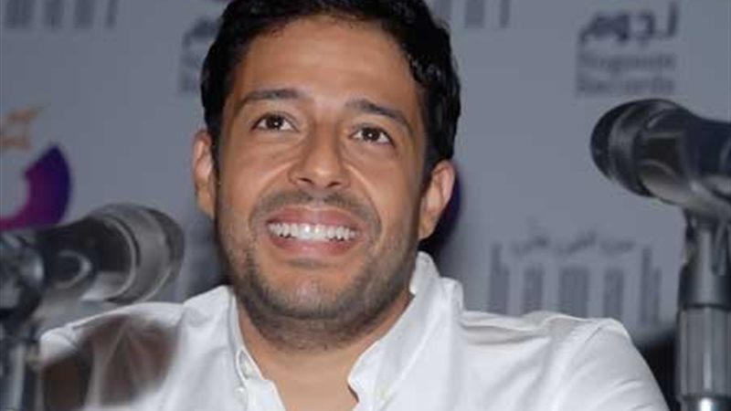 النجم محمد حماقى