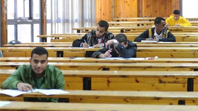 انتظام امتحانات الفصل الدراسي الأول بجامعة مدينة السادات